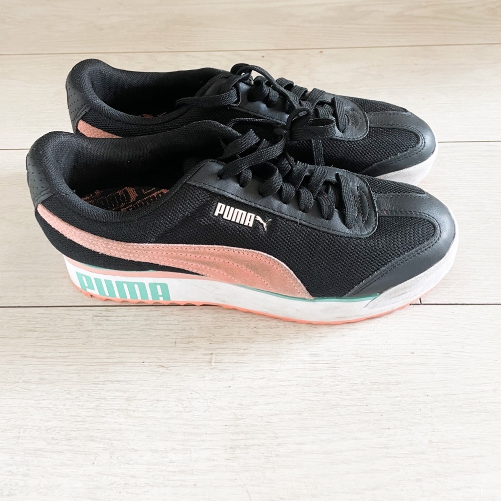 Puma platform shoes. Black. Great condition. 8.5